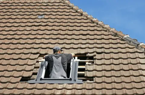 Pose de velux - La Bourgonce
